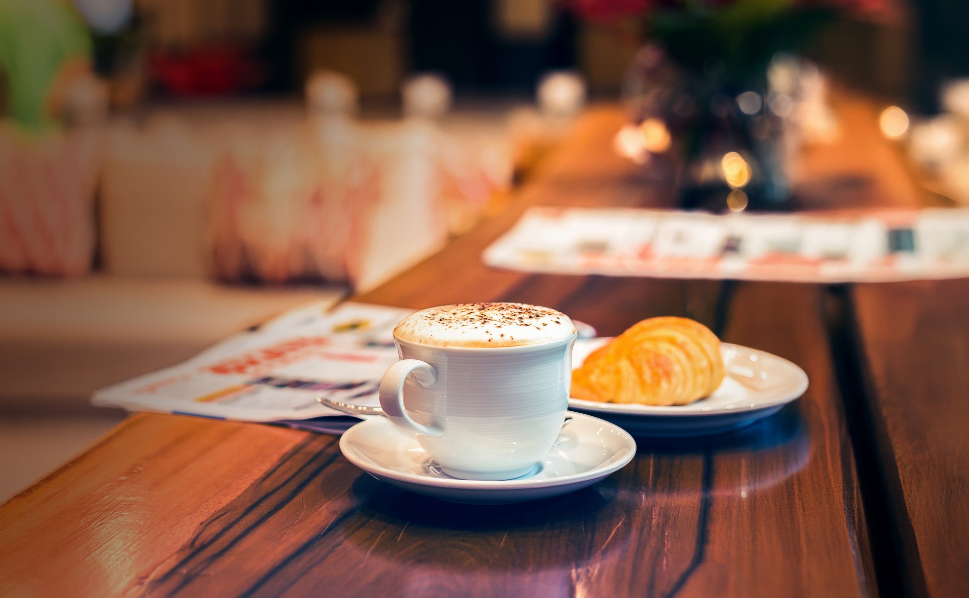 Kauppahalli Lahti kahvikuppi croissant